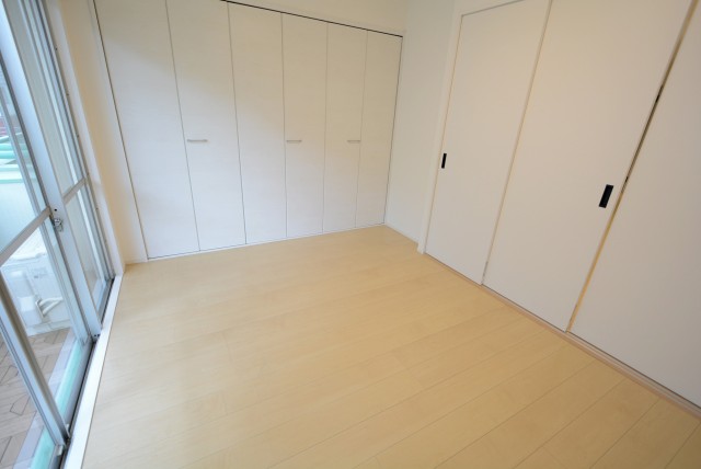 ライオンズマンショングリーン白金 洋室_7