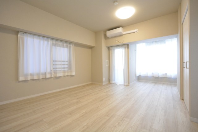 アルス音羽 洋室