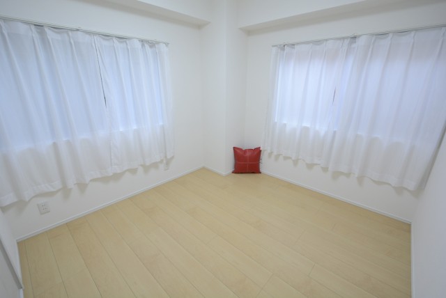 ライオンズマンショングリーン白金 洋室5_5