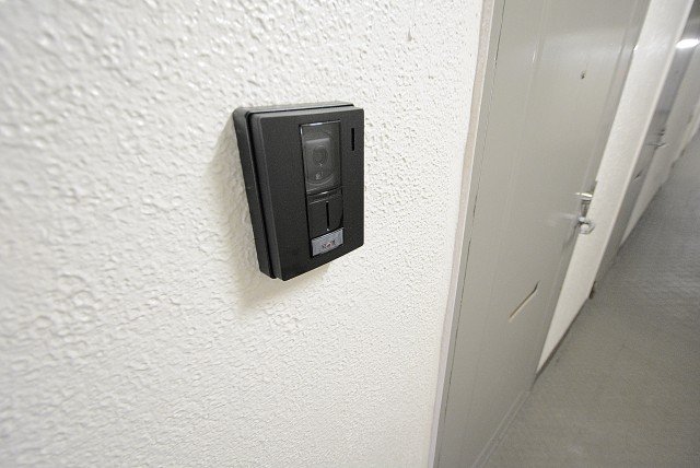 メガロン大井町 玄関