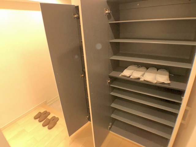 ライオンズマンション中野弥生町 玄関
