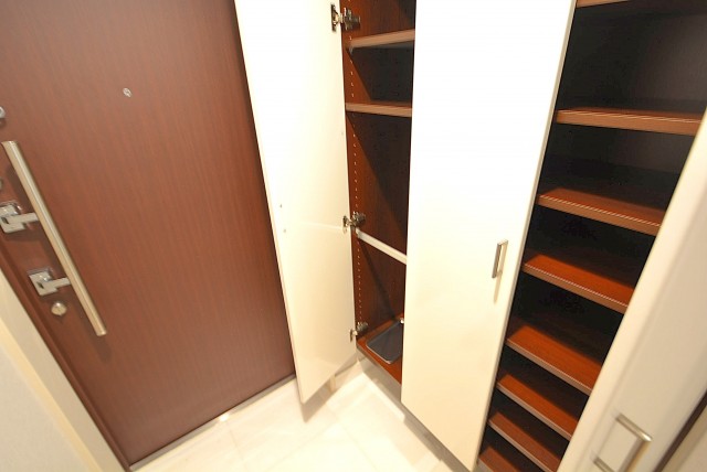 シティハウス代々木参宮橋 玄関