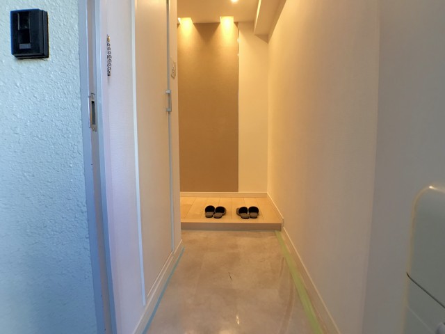 ライオンズマンション中野弥生町 玄関