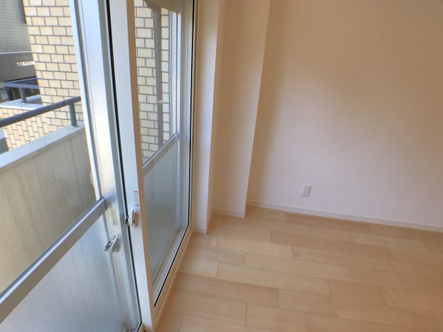 ライオンズマンション中野弥生町 洋室②