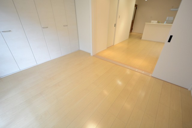 ライオンズマンショングリーン白金 洋室_7