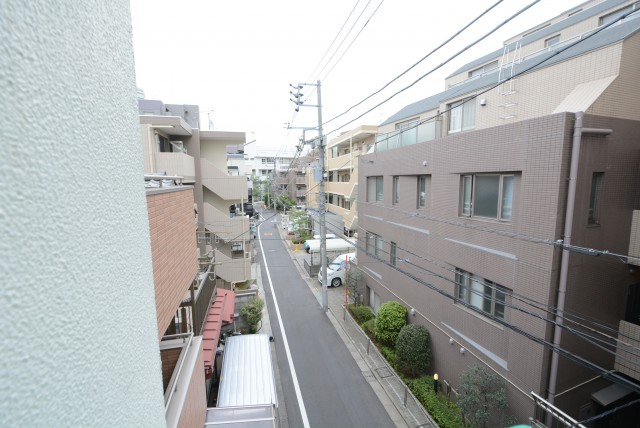 ライオンズマンショングリーン白金 バルコニー