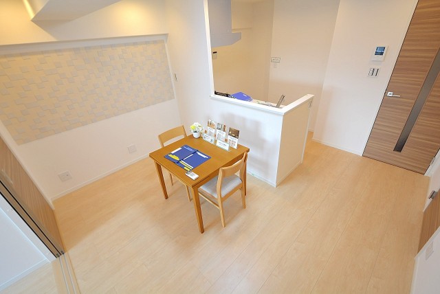 ウエスト経堂マンション LD