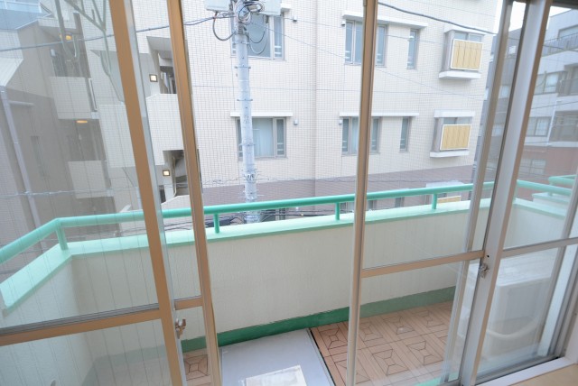 ライオンズマンショングリーン白金 バルコニー