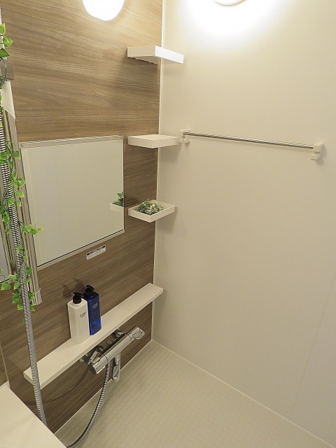 秀和奥沢レジデンス　バスルーム