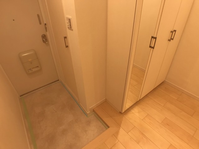 ライオンズマンション中野弥生町 玄関