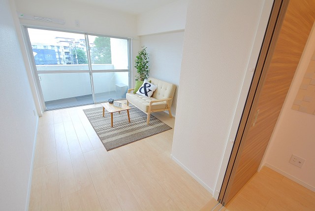 ウエスト経堂マンション LD