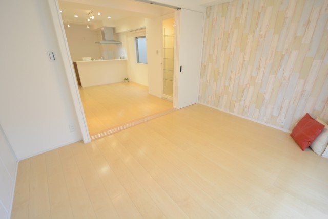 ライオンズマンショングリーン白金 洋室_7