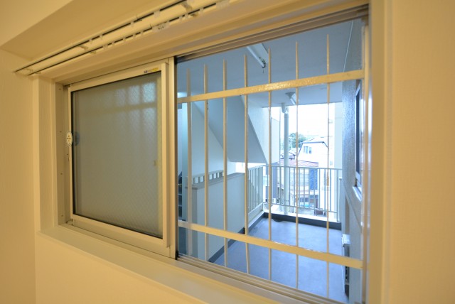 方南町セントラルマンション 洋室2