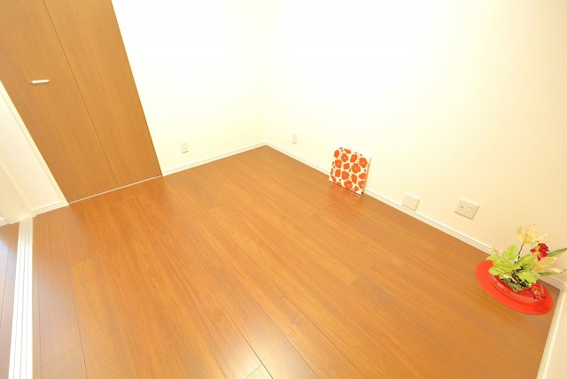 西新宿ハイツ 洋室２