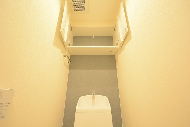 日商岩井田園調布マンション　トイレ