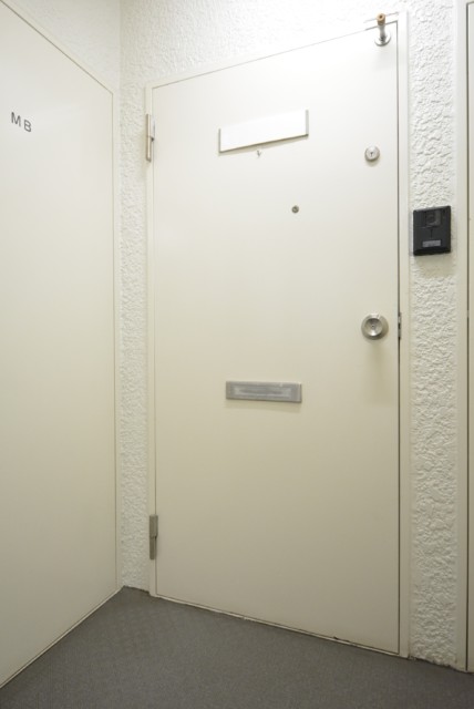 ニューハイム田町 玄関