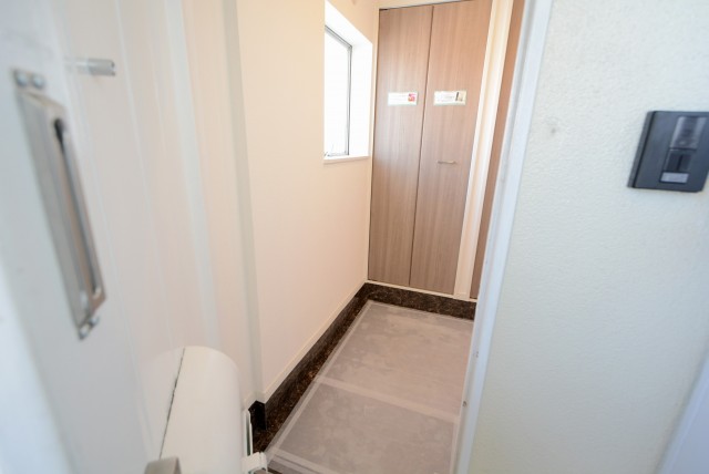 日商岩井田園調布マンション (11)玄関