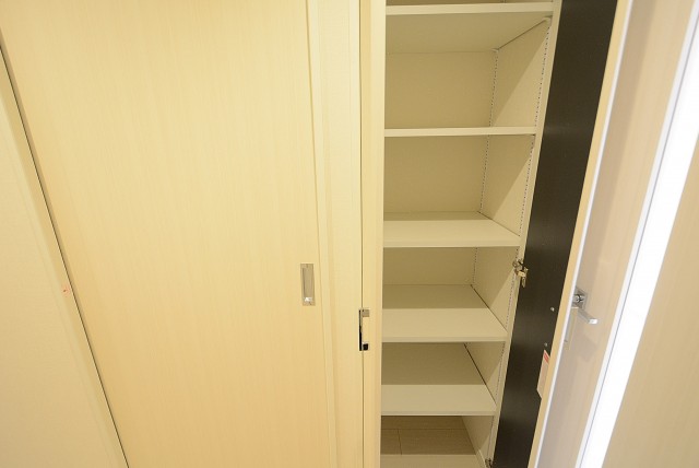 秀和椎名町レジデンス 収納