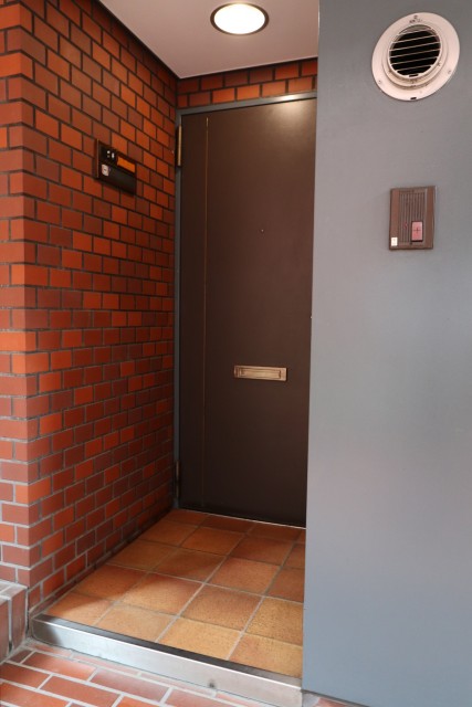 レジオン祐天寺 玄関