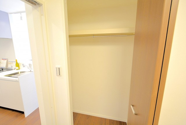 西新宿ハイツ 洋室２