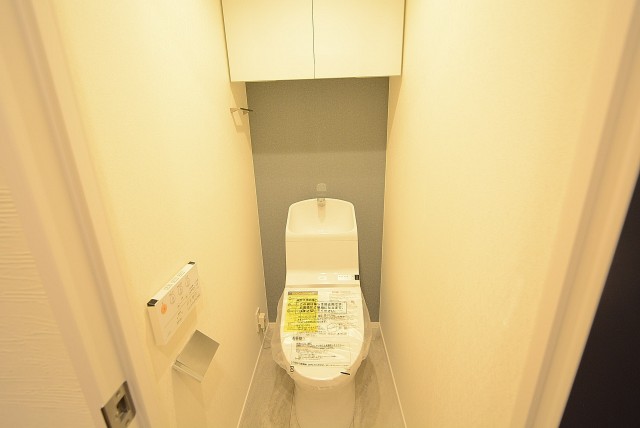 日商岩井田園調布マンション　トイレ