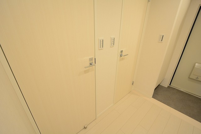 秀和椎名町レジデンス　廊下