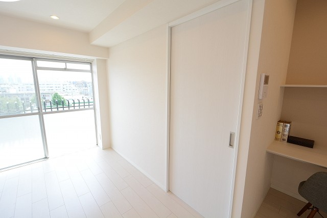 秀和椎名町レジデンス 洋室②