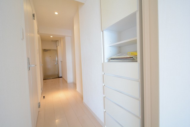 明大前フラワーマンション 廊下