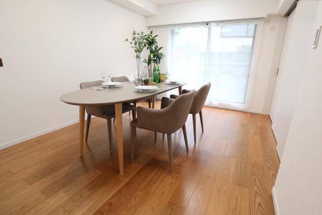 レジオン祐天寺 リビングダイニング