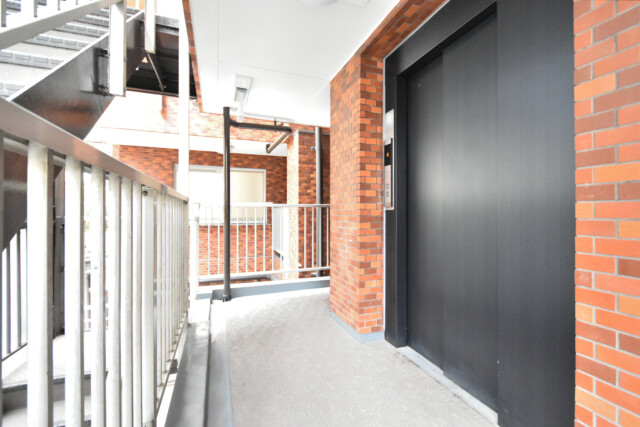 ニューウェルハイツ高輪 玄関