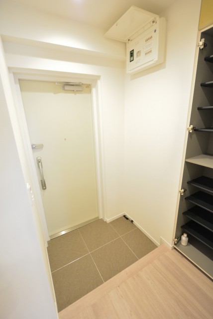 藤和護国寺コープ 玄関