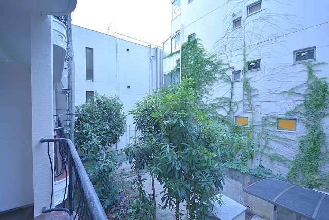 シャンボール原宿 バルコニー