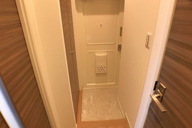 エントピア五月園 玄関