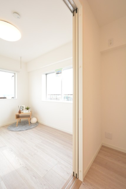 南進マンション 洋室