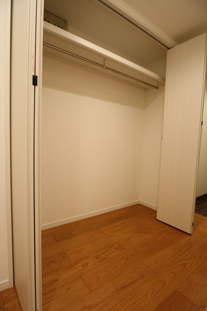 レジオン祐天寺 廊下収納