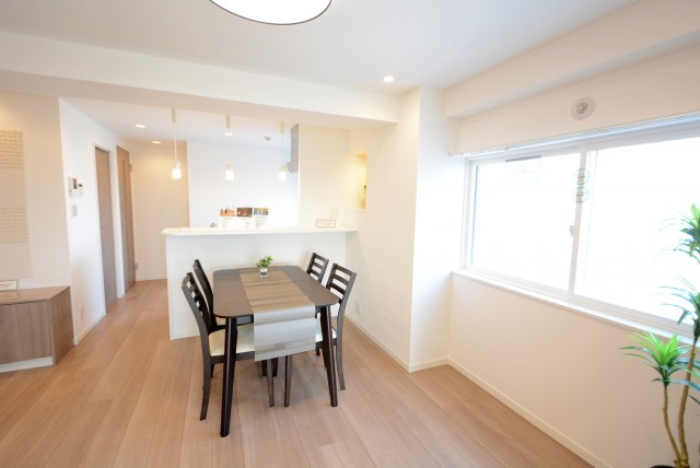 日商岩井田園調布マンション 洋室２