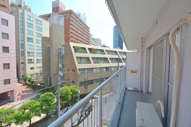 西新宿ハイツ バルコニー