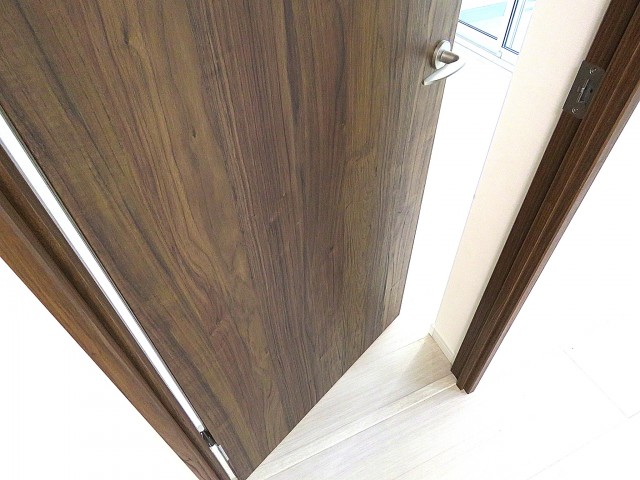 ライオンズマンション大森第3　洋室扉