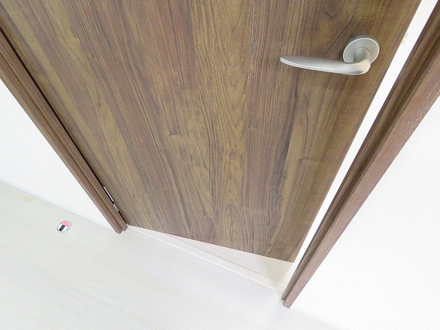 ライオンズマンション大森第3　洋室扉