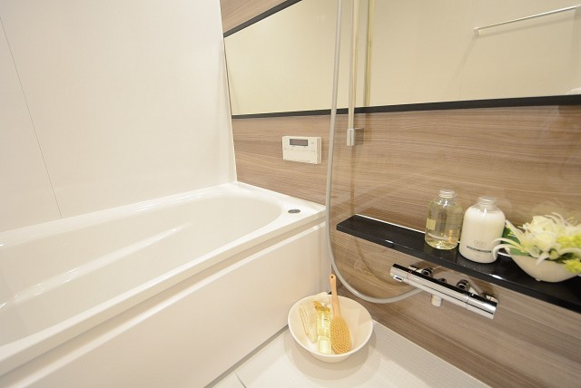 秀和椎名町レジデンス バス