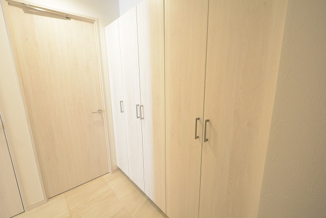 メナー代田 　玄関