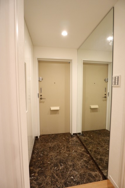 レジオン祐天寺 玄関