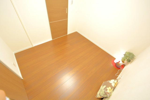 西新宿ハイツ 洋室1