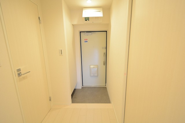 秀和椎名町レジデンス 玄関