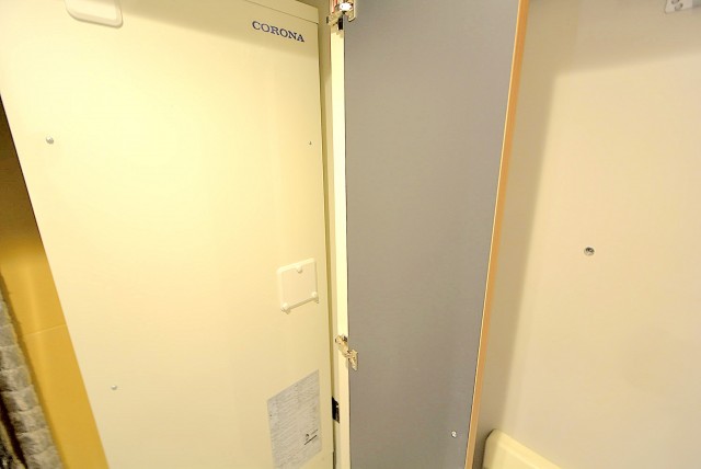 西新宿ハイツ 玄関