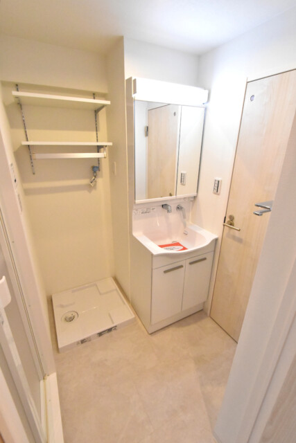 ヴィラティック早稲田 洗面室