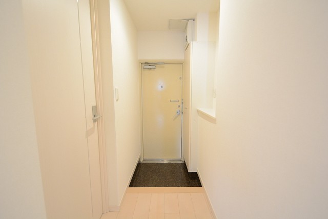 明大前フラワーマンション 玄関