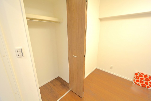 西新宿ハイツ 洋室２