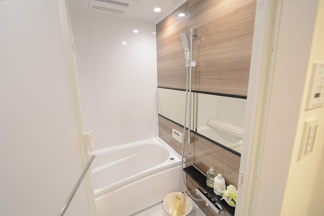 秀和椎名町レジデンス バス