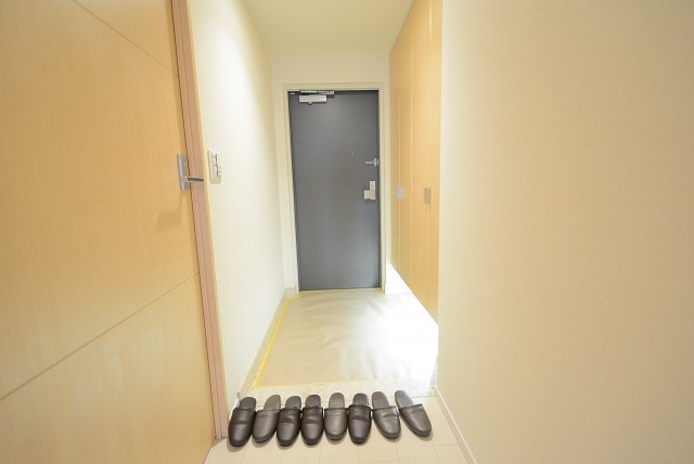 ニュートンプレイス　玄関